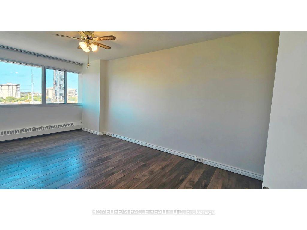 Photo 12 of Unit 907, 725 Don Mills Road, Toronto, Flemingdon Park — HOMEH