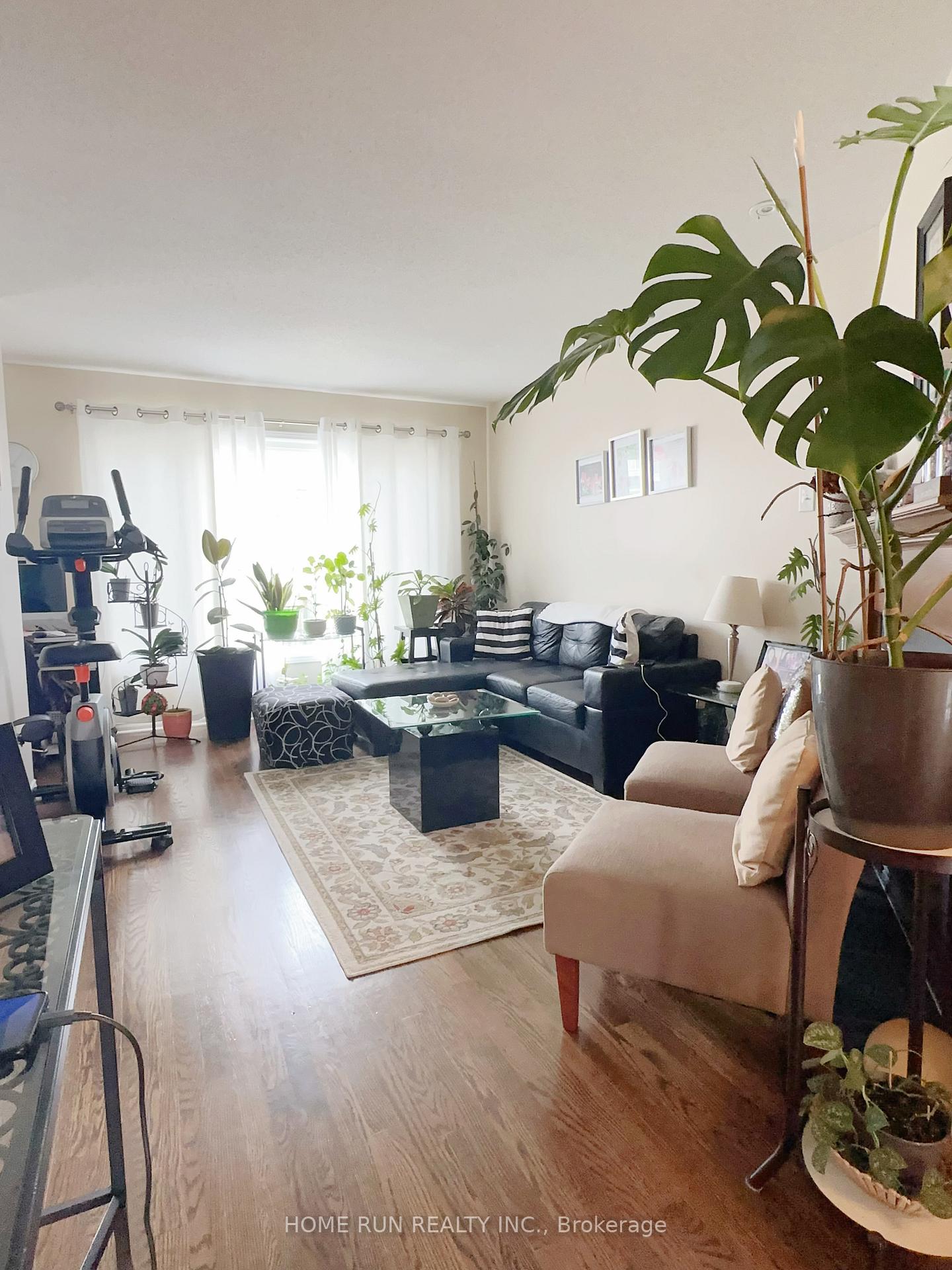 Photo 4 of 83 Chesapeake Crescent, Ottawa, Barrhaven - Cedargrove/Fraserdale — HOMEH