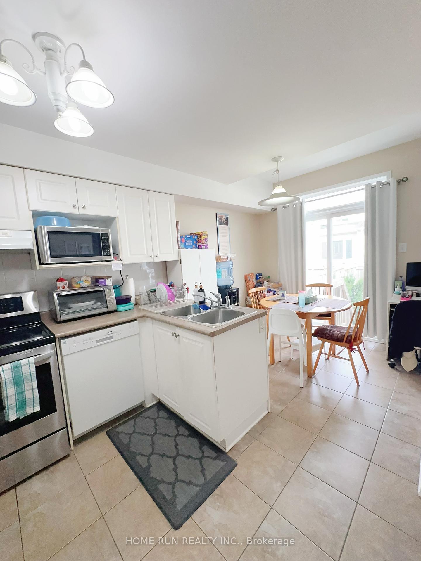 Photo 6 of 83 Chesapeake Crescent, Ottawa, Barrhaven - Cedargrove/Fraserdale — HOMEH