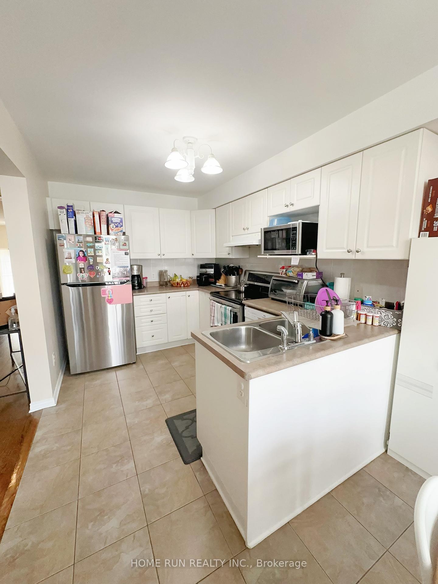 Photo 3 of 83 Chesapeake Crescent, Ottawa, Barrhaven - Cedargrove/Fraserdale — HOMEH