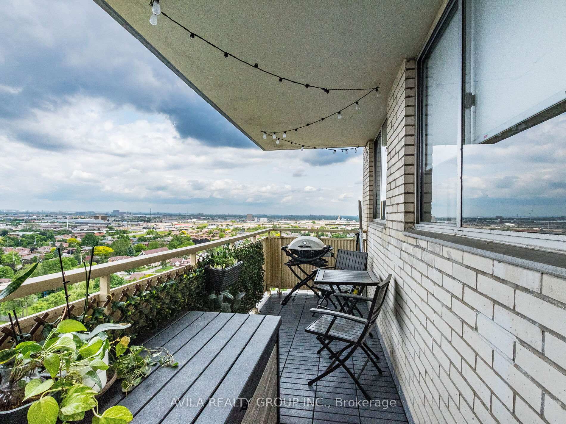 Photo 11 of Unit 1908, 340 Dixon Road, Etobicoke, Kingsview Village-The Westway — HOMEH