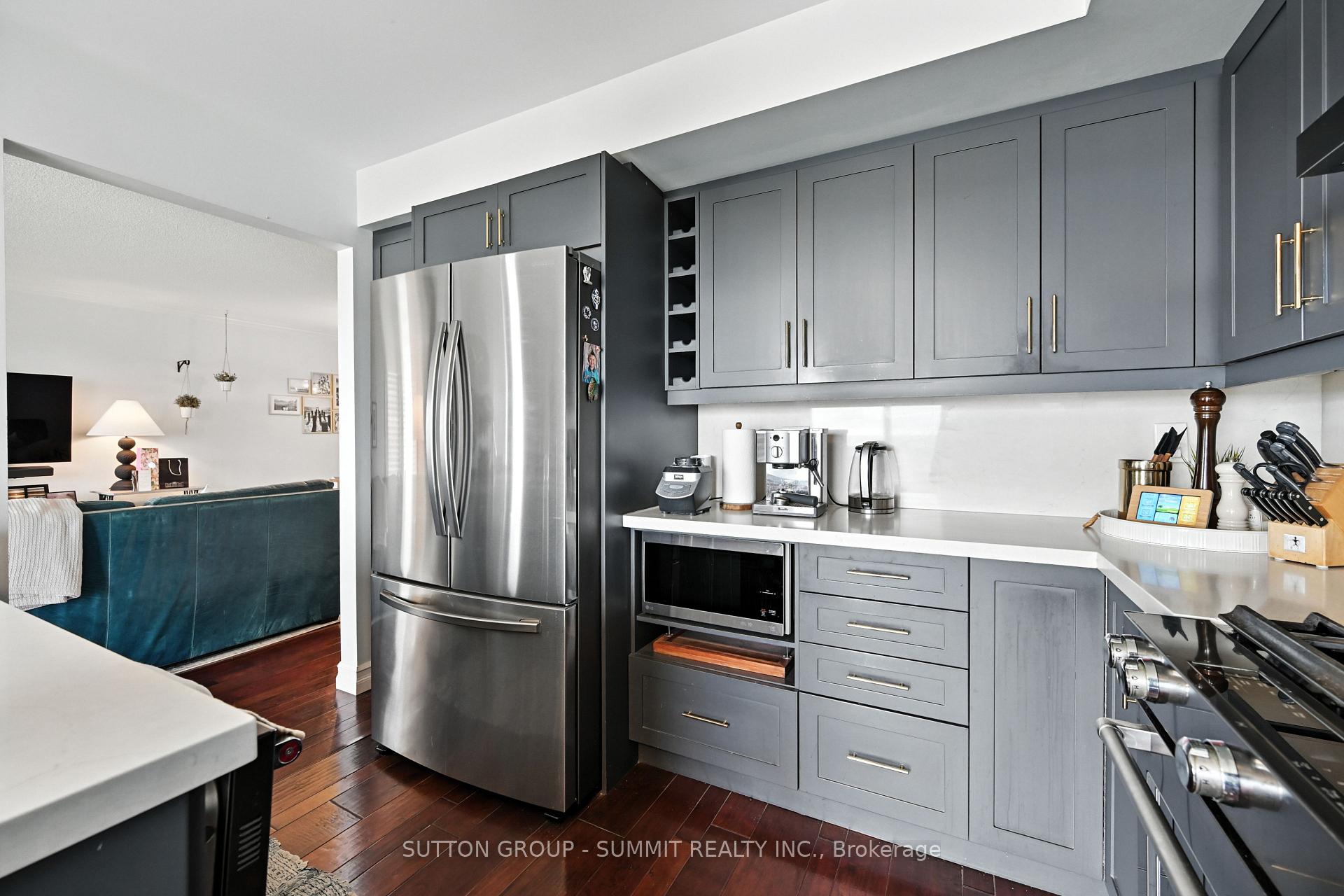 Photo 21 of Unit 49, 515 North Service Road, Hamilton, Stoney Creek — HOMEH