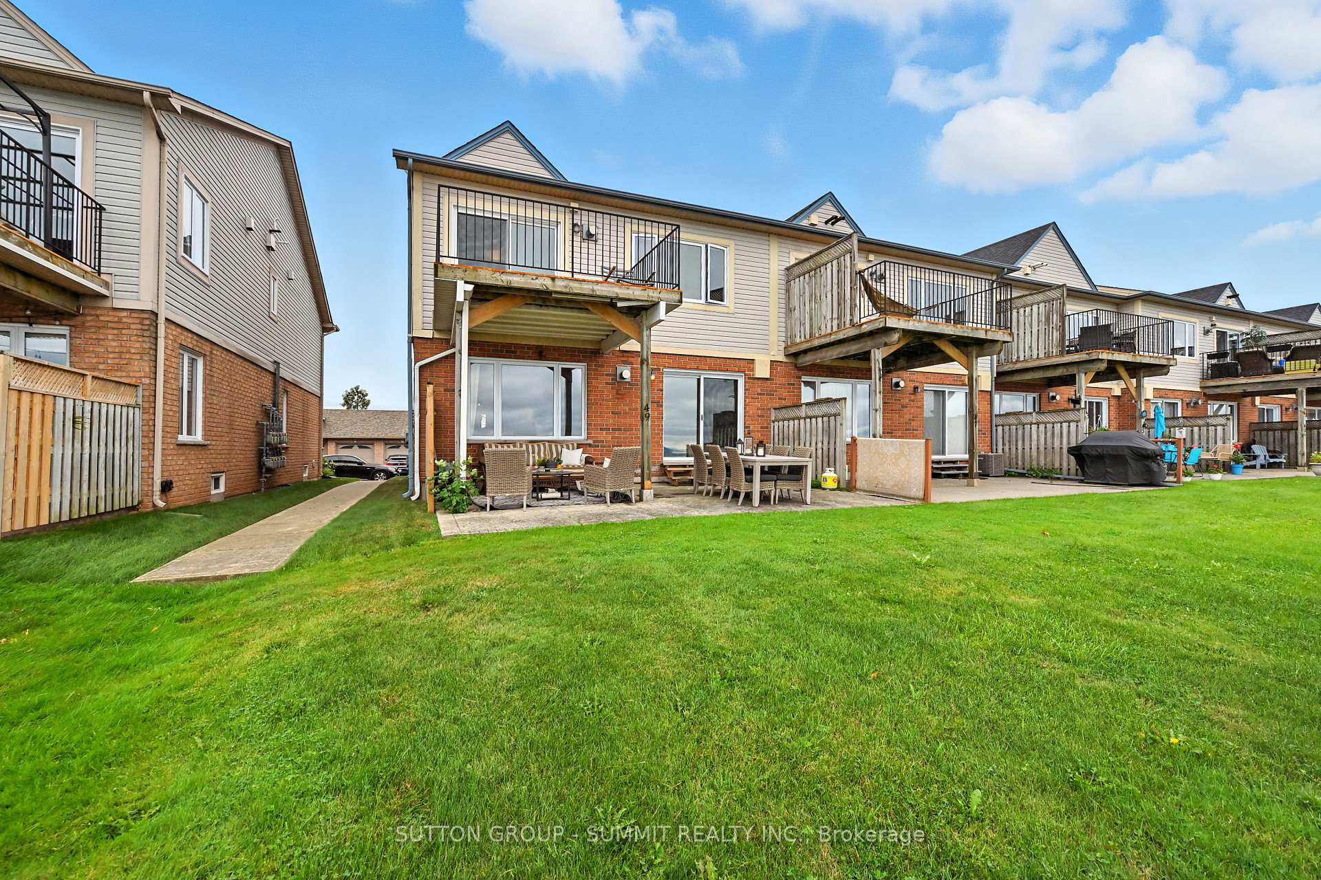 Photo 42 of Unit 49, 515 North Service Road, Hamilton, Stoney Creek — HOMEH