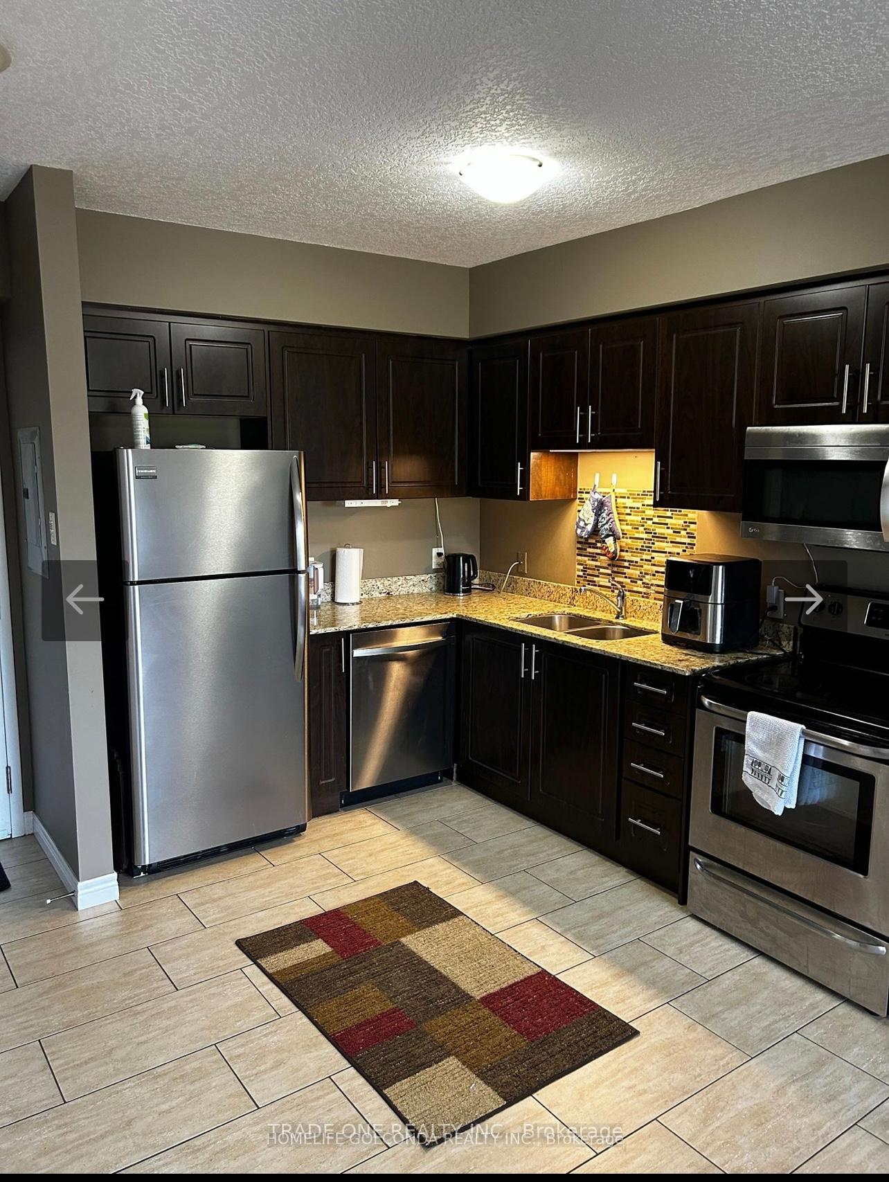 Photo 4 of Unit 206, 886 Golf Links Road W, Hamilton, Ancaster — HOMEH