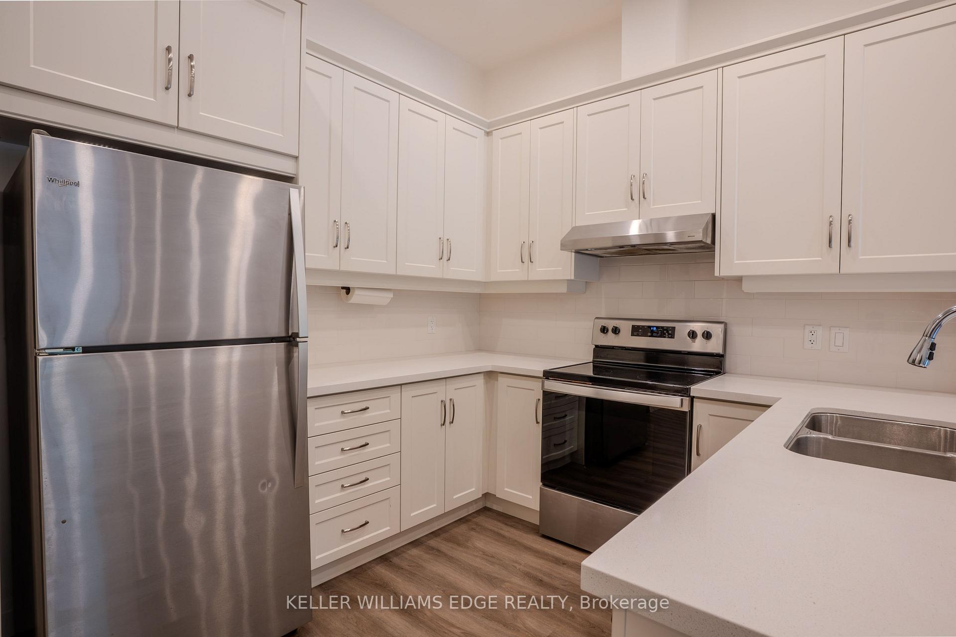 Photo 5 of Unit 103, 30 Hamilton Street S, Hamilton, Waterdown — HOMEH