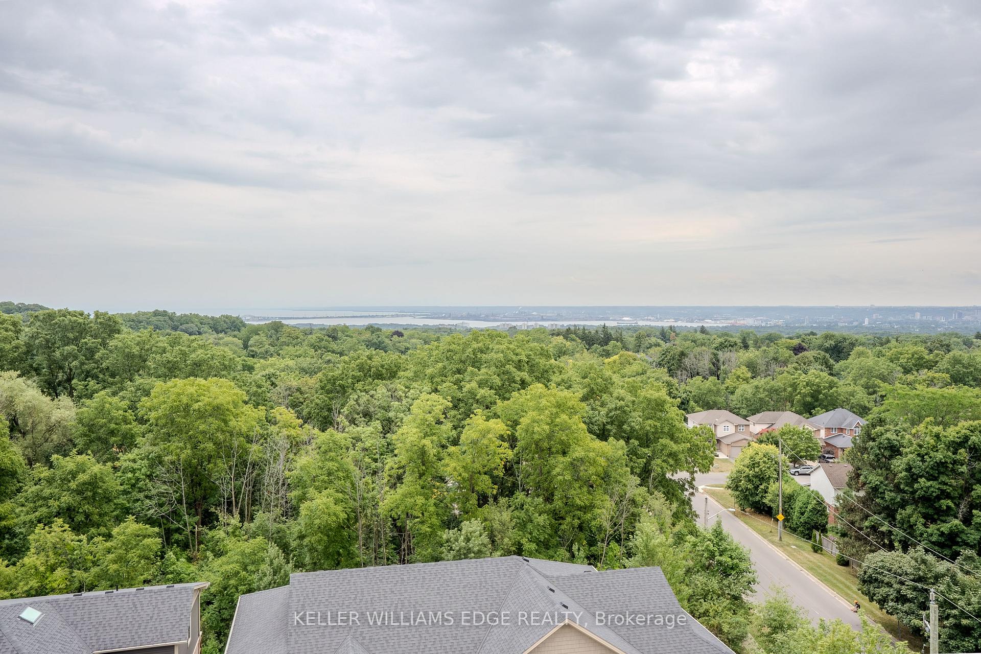 Photo 32 of Unit 103, 30 Hamilton Street S, Hamilton, Waterdown — HOMEH