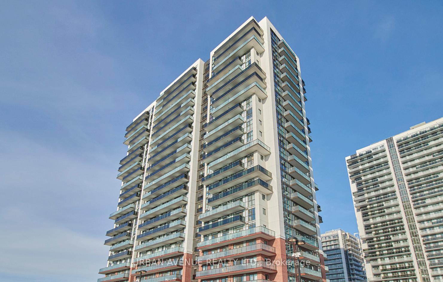 Front of Unit 817, 2550 Simcoe Street N