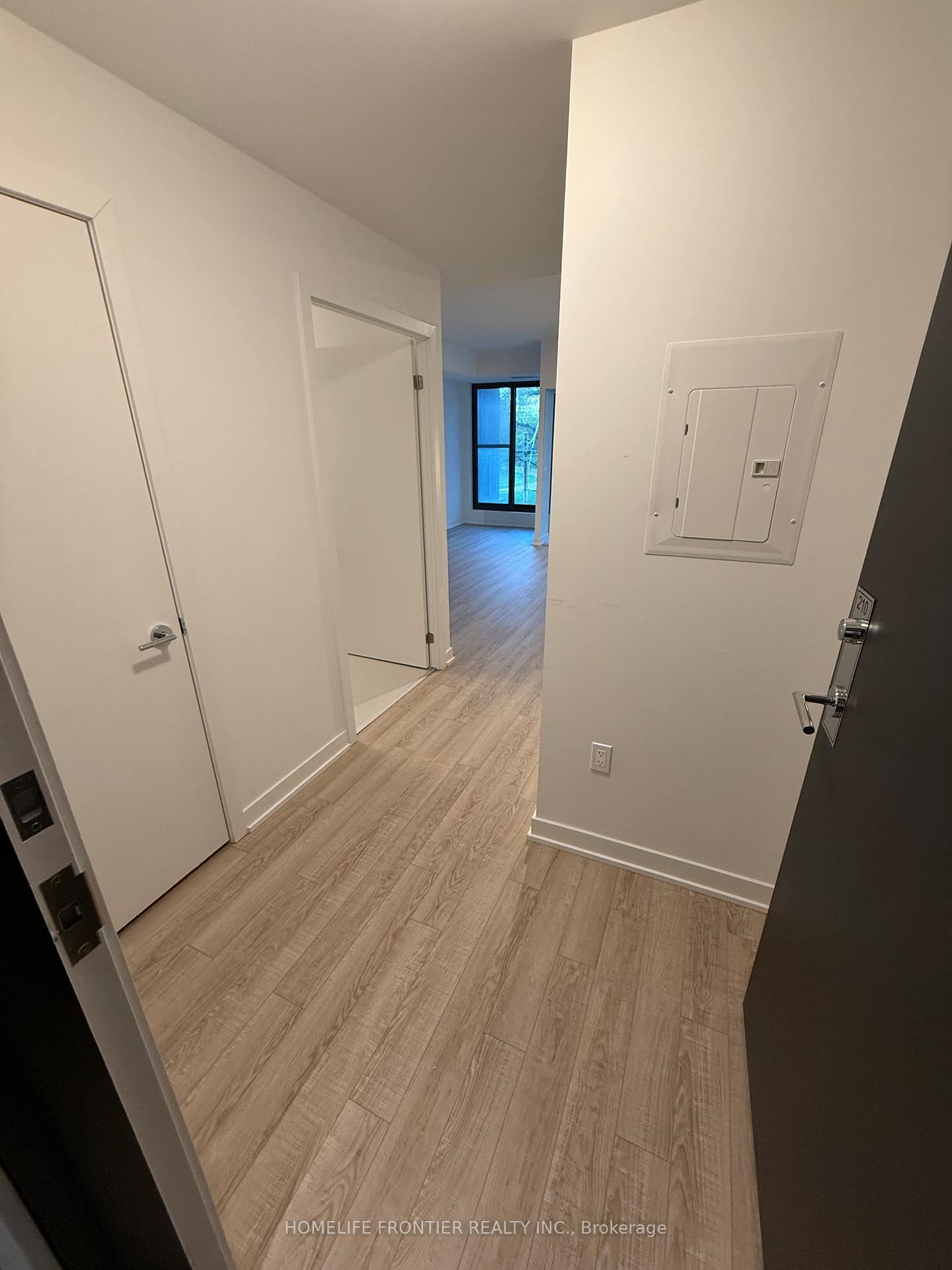 Photo 2 of Unit 210, 250 Lawrence Avenue W, Toronto, Lawrence Park North — HOMEH