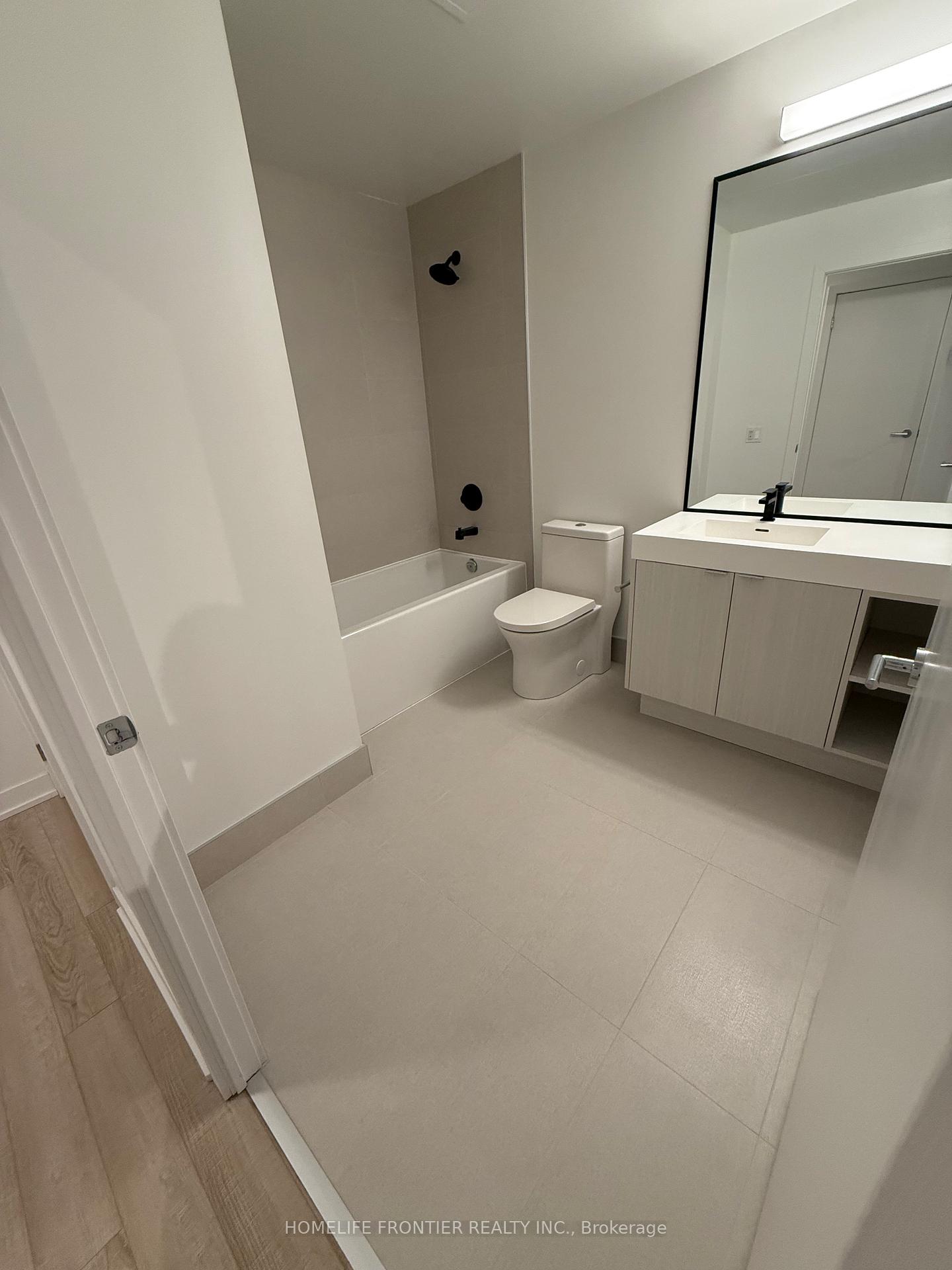 Photo 6 of Unit 210, 250 Lawrence Avenue W, Toronto, Lawrence Park North — HOMEH