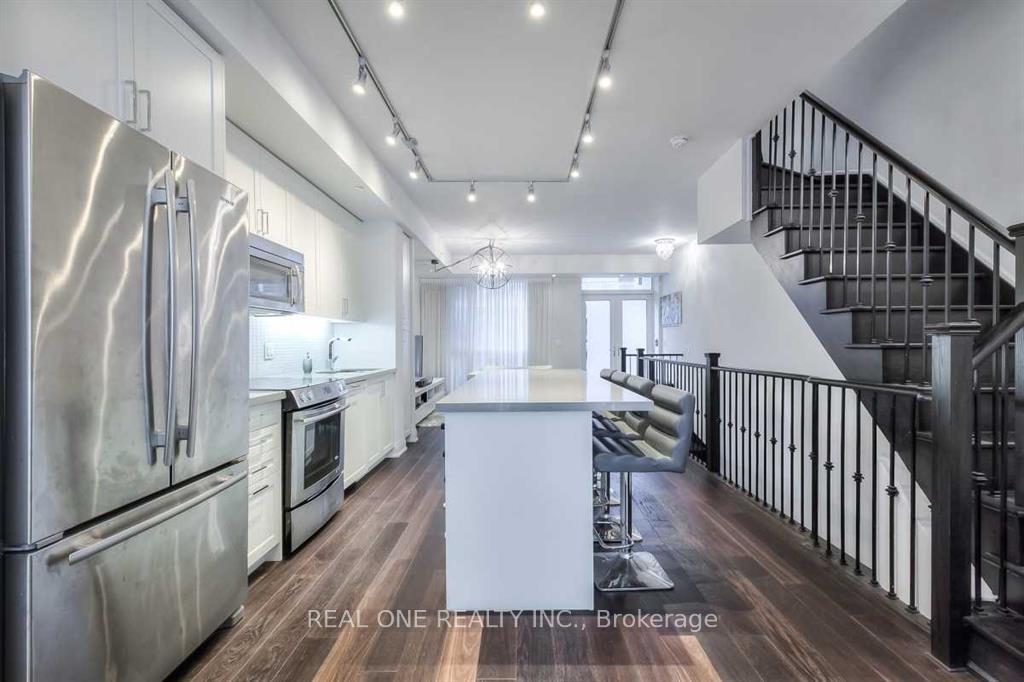 Photo 3 of 201 Duplex Avenue, Toronto, Yonge-Eglinton — HOMEH