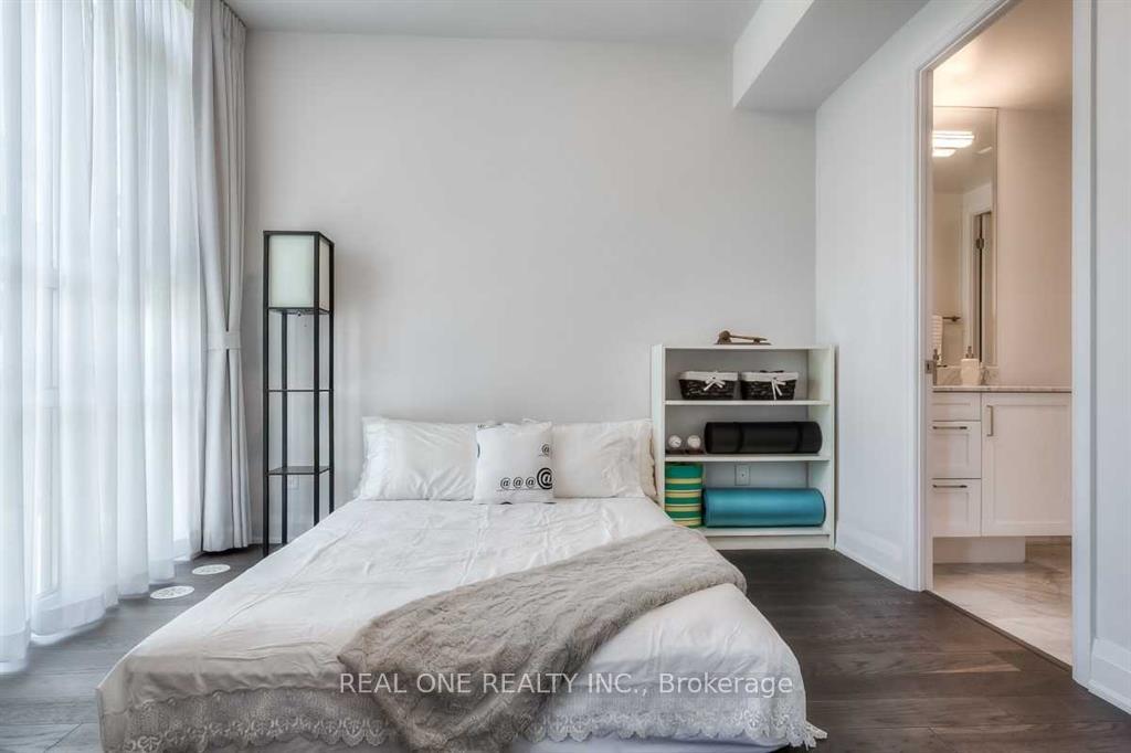 Photo 8 of 201 Duplex Avenue, Toronto, Yonge-Eglinton — HOMEH
