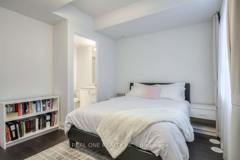 Photo 12 of 201 Duplex Avenue, Toronto, Yonge-Eglinton — HOMEH