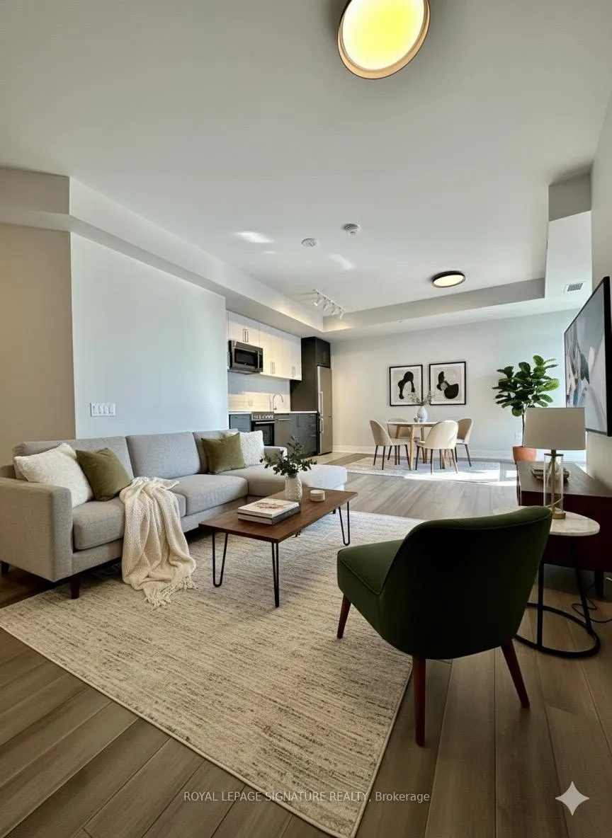 Front of Unit 1201, 2525 Bathurst Street