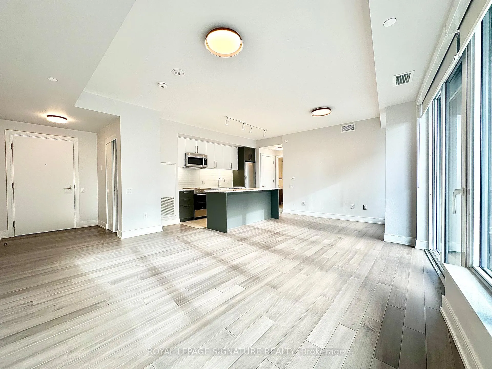 Photo 1 of Unit 903, 2525 Bathurst Street, Toronto, Forest Hill North — HOMEH
