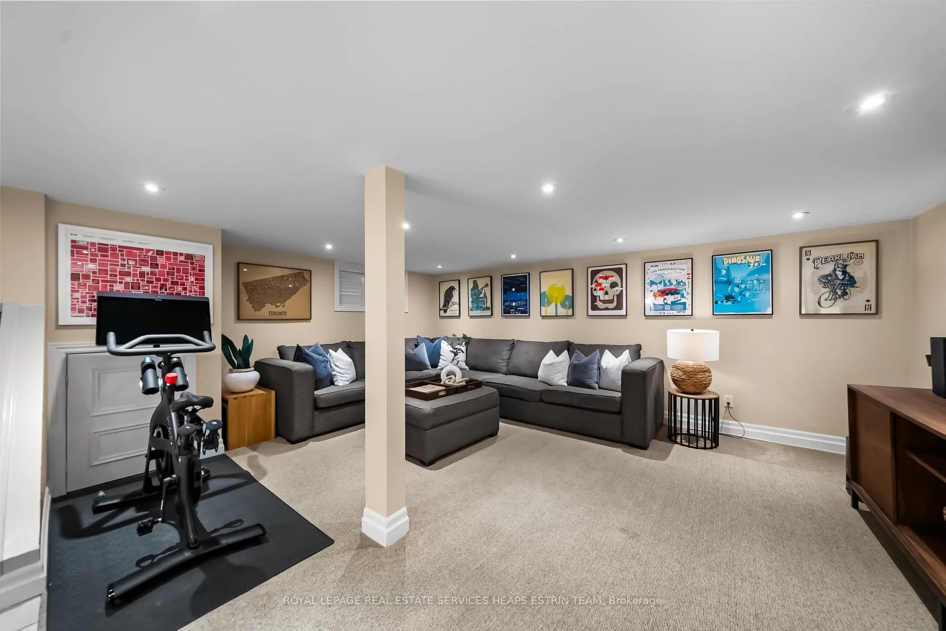 Photo 23 of 26 MacNaughton Road, Toronto, Leaside — HOMEH