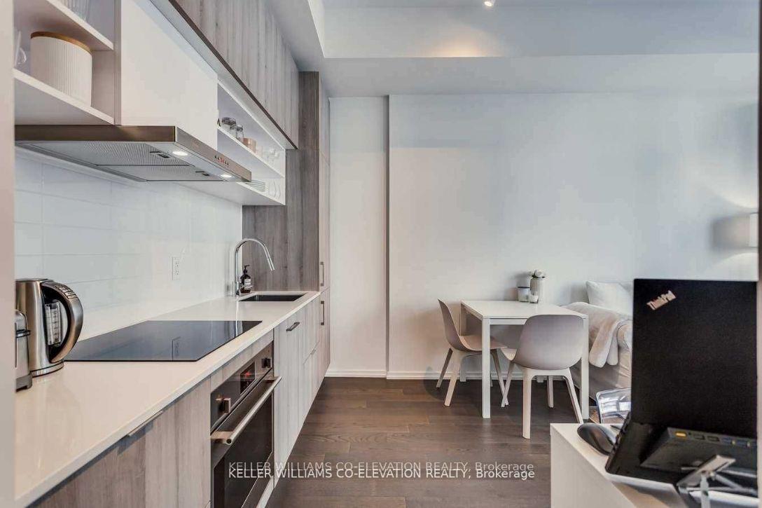 Photo 7 of Unit 1532, 8 Hillsdale Avenue E, Toronto, Mount Pleasant West — HOMEH