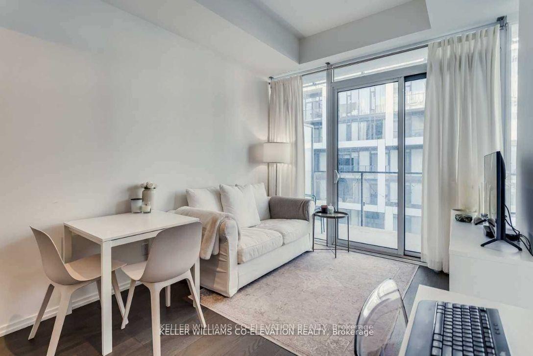 Photo 8 of Unit 1532, 8 Hillsdale Avenue E, Toronto, Mount Pleasant West — HOMEH
