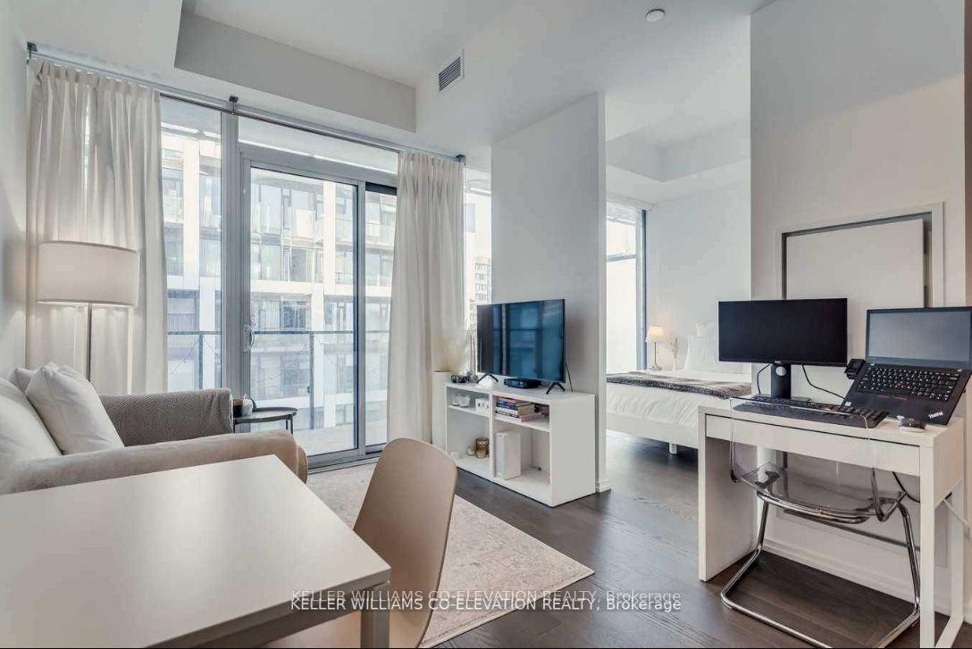 Photo 18 of Unit 1532, 8 Hillsdale Avenue E, Toronto, Mount Pleasant West — HOMEH