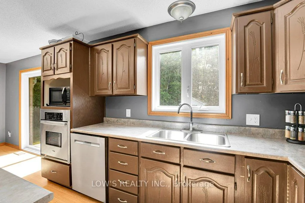 Photo 16 of 1650 Lucien Street, Champlain, Champlain Twp — HOMEH