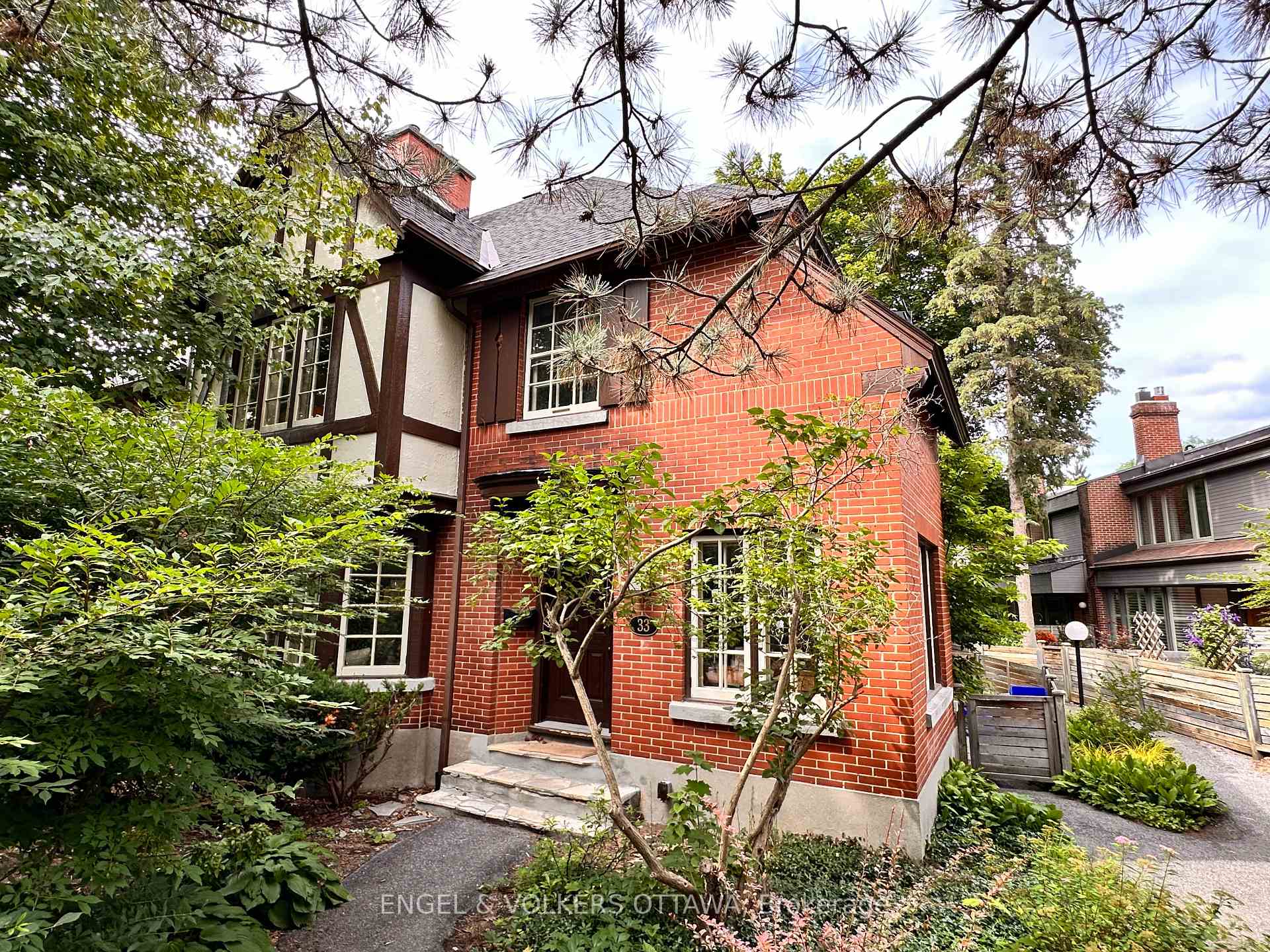 Photo 1 of 33 Belvedere Crescent, Ottawa, Lindenlea — HOMEH