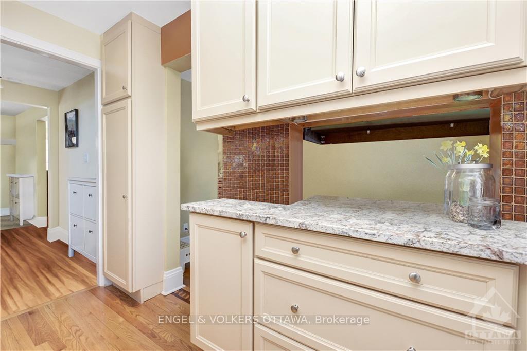 Photo 9 of 33 Belvedere Crescent, Ottawa, Lindenlea — HOMEH