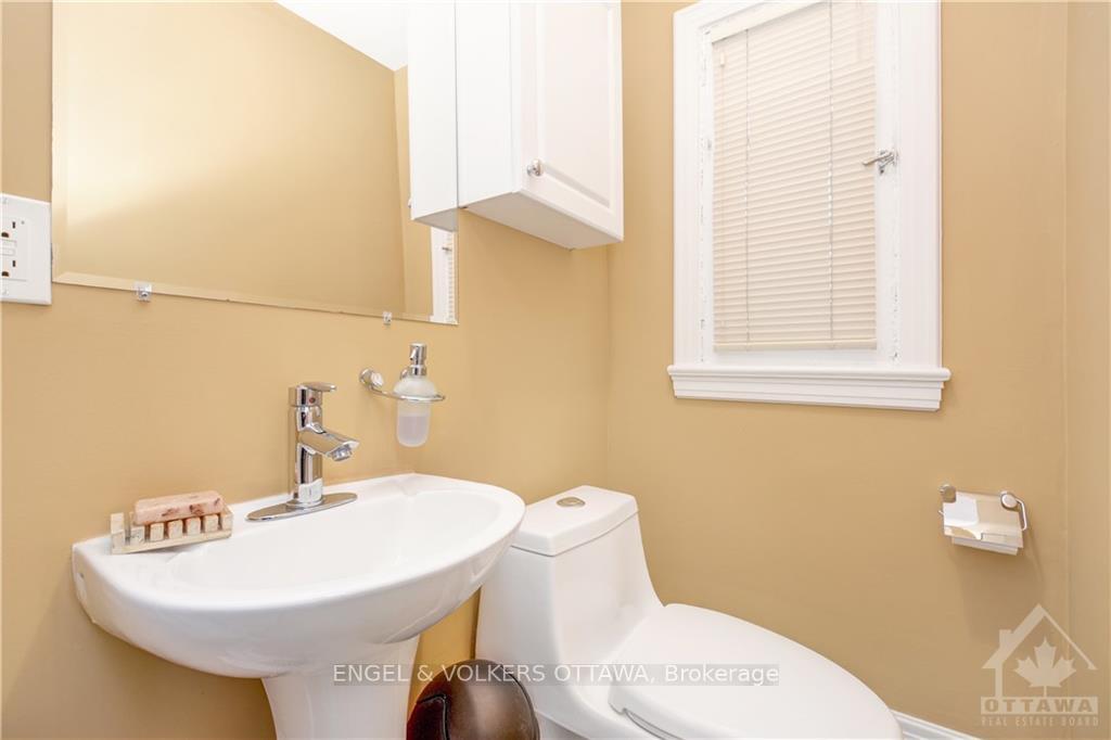 Photo 12 of 33 Belvedere Crescent, Ottawa, Lindenlea — HOMEH