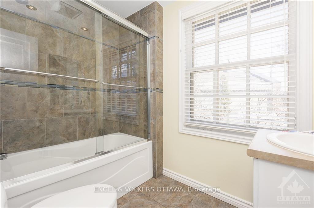 Photo 18 of 33 Belvedere Crescent, Ottawa, Lindenlea — HOMEH