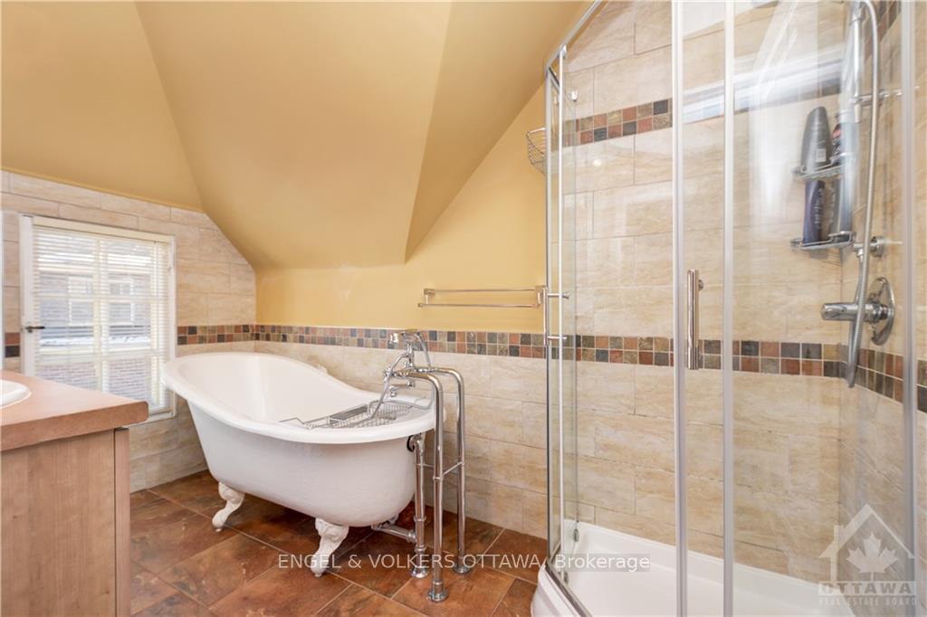 Photo 22 of 33 Belvedere Crescent, Ottawa, Lindenlea — HOMEH