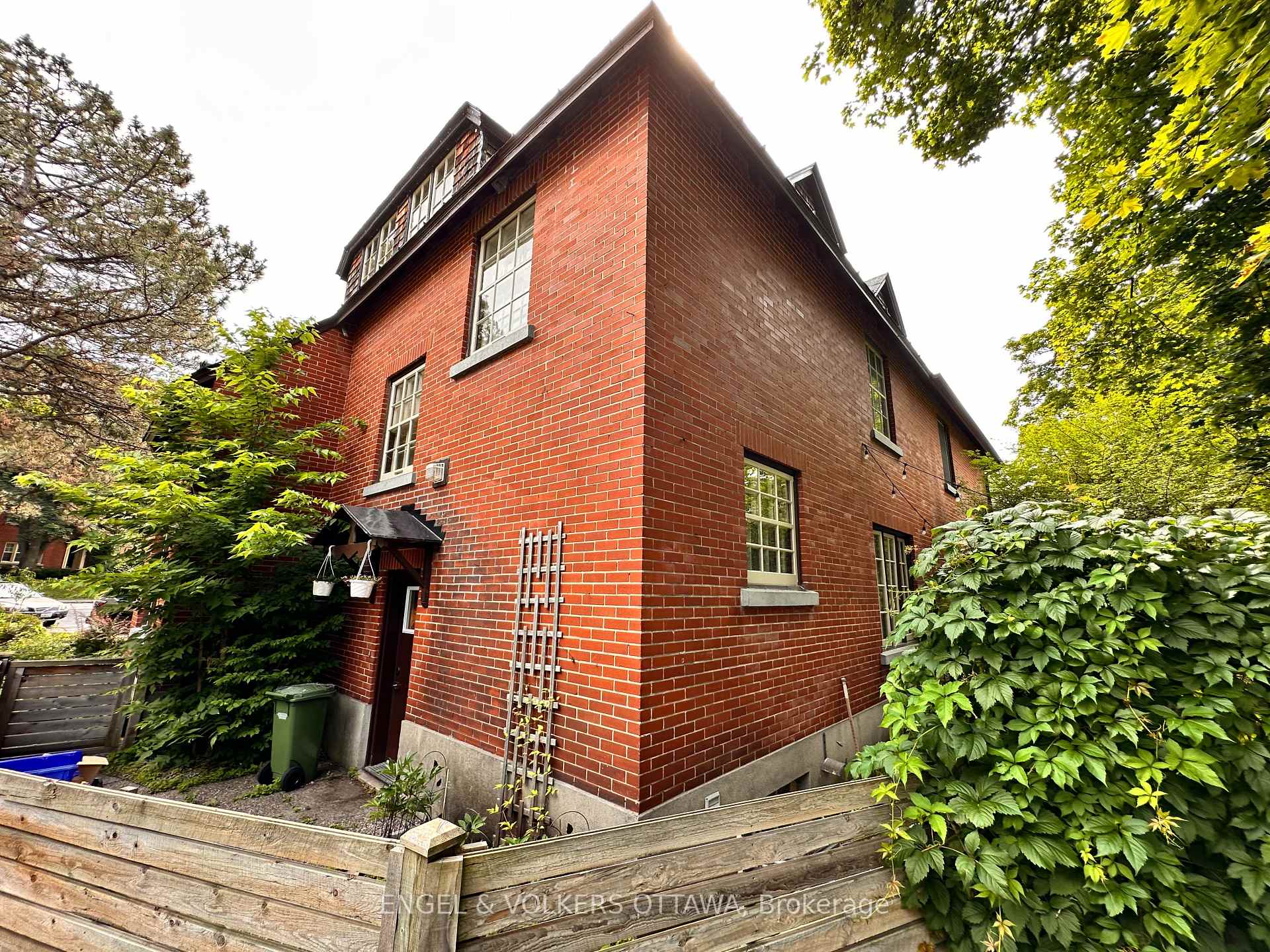 Photo 24 of 33 Belvedere Crescent, Ottawa, Lindenlea — HOMEH