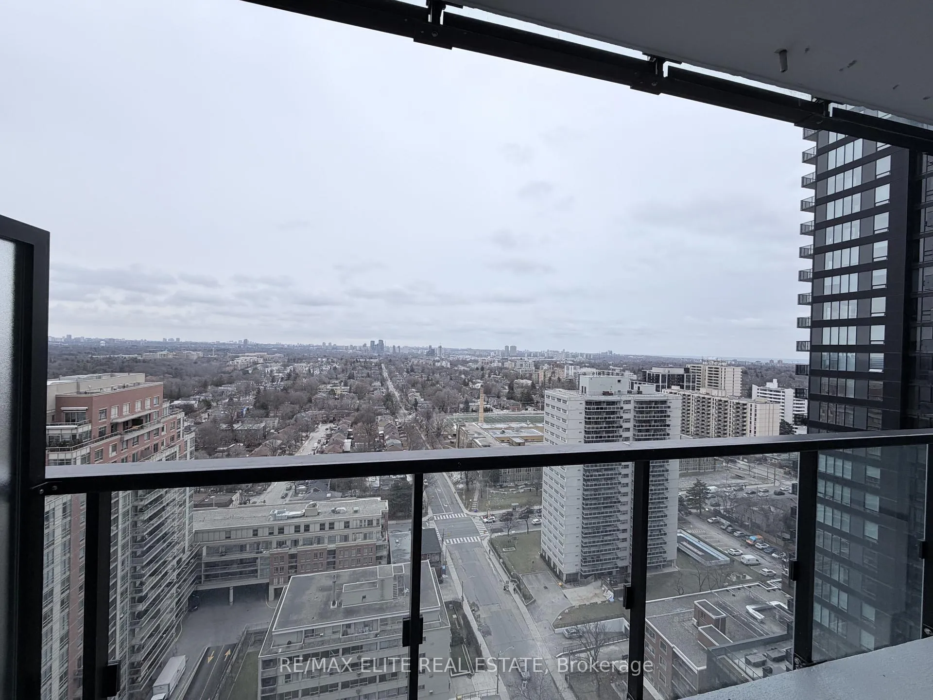 Photo 14 of Unit 2011S, 110 Broadway Avenue, Toronto, Mount Pleasant West — HOMEH