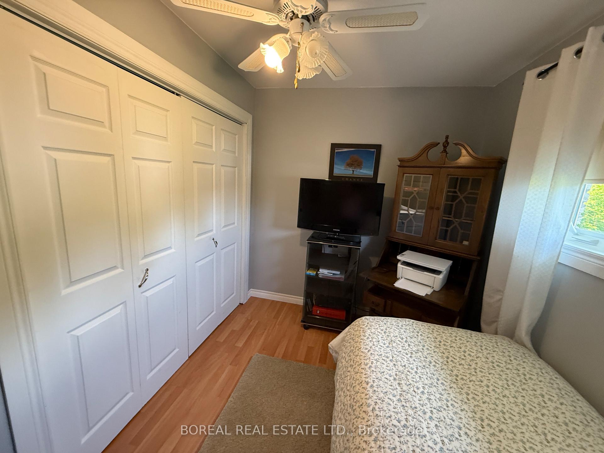 Photo 27 of 35 Eighteenth Avenue, Cochrane — HOMEH