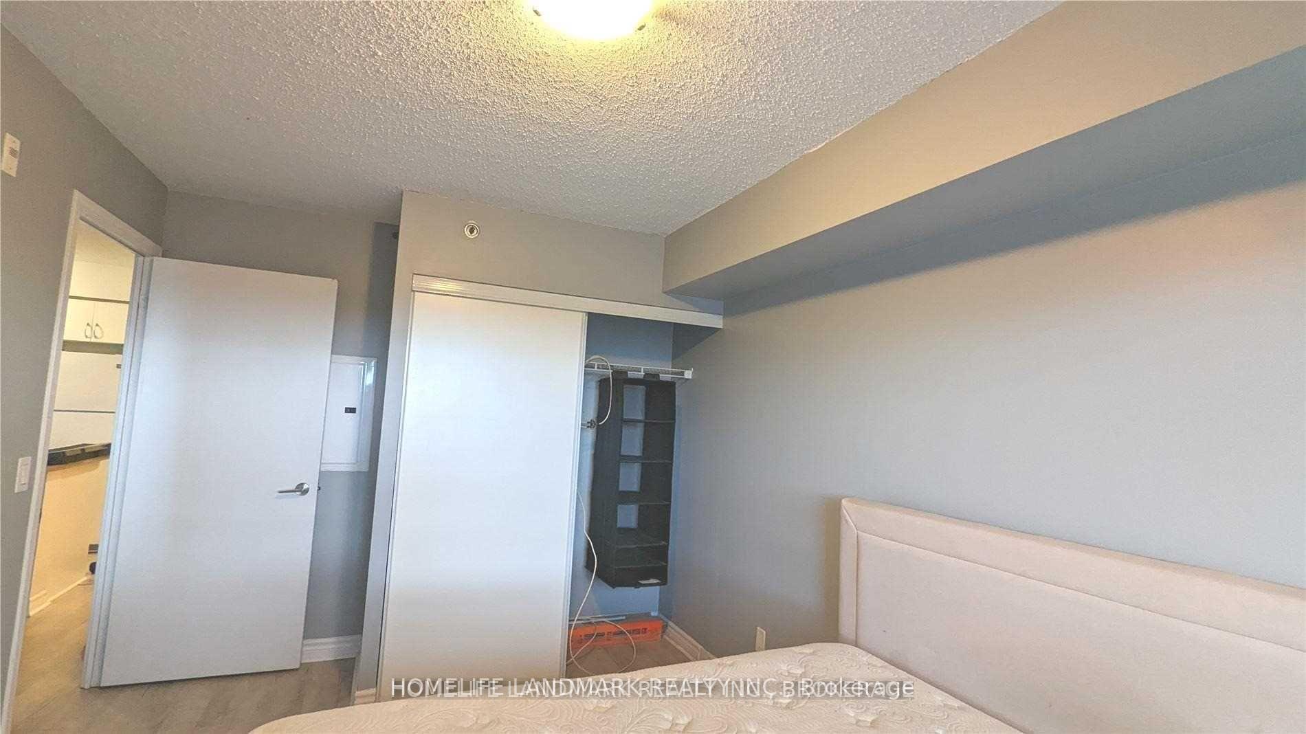 Photo 7 of Unit 610, 35 Saranac Boulevard, Toronto, Englemount-Lawrence — HOMEH