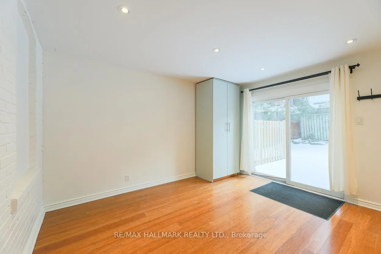 Photo 13 of Unit Main & Lower, 171 Wheeler Avenue, Toronto, The Beaches — HOMEH