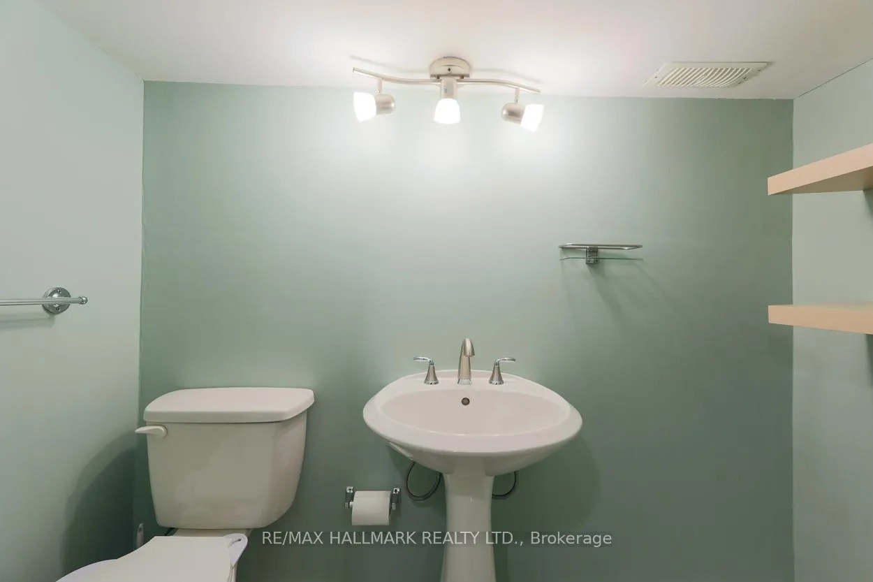 Photo 19 of Unit Main & Lower, 171 Wheeler Avenue, Toronto, The Beaches — HOMEH