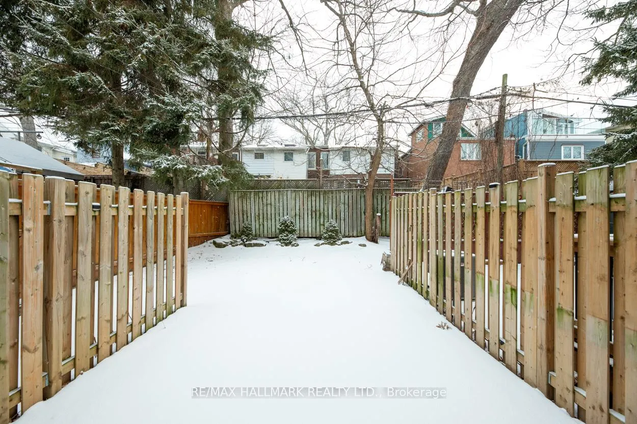Photo 21 of Unit Main & Lower, 171 Wheeler Avenue, Toronto, The Beaches — HOMEH