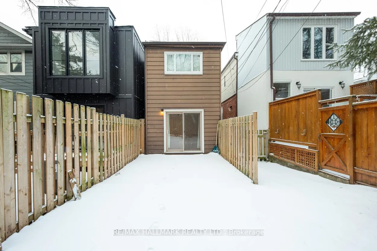 Photo 22 of Unit Main & Lower, 171 Wheeler Avenue, Toronto, The Beaches — HOMEH
