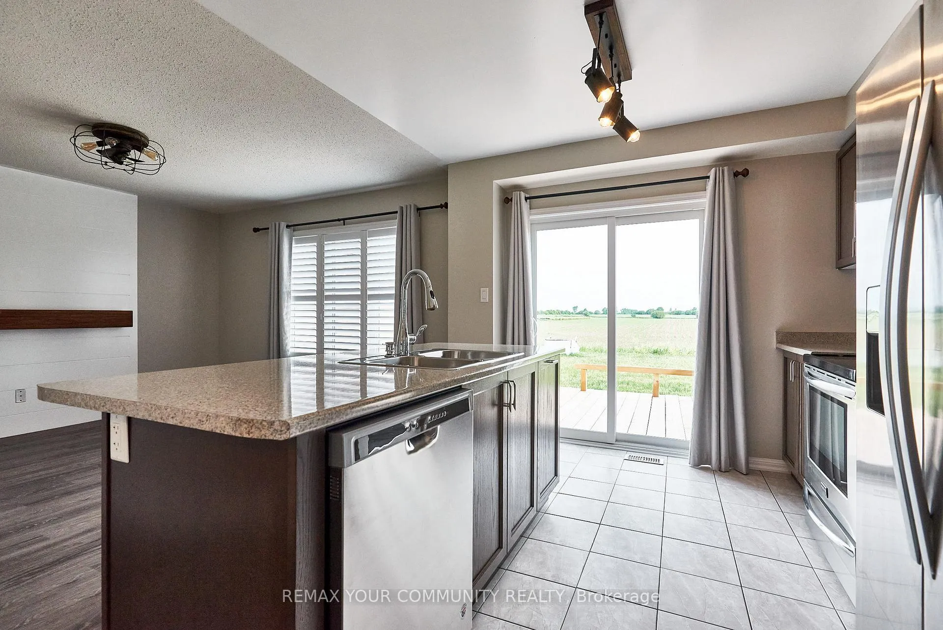 Photo 15 of 10 Don Hadden Crescent, Brock, Sunderland — HOMEH
