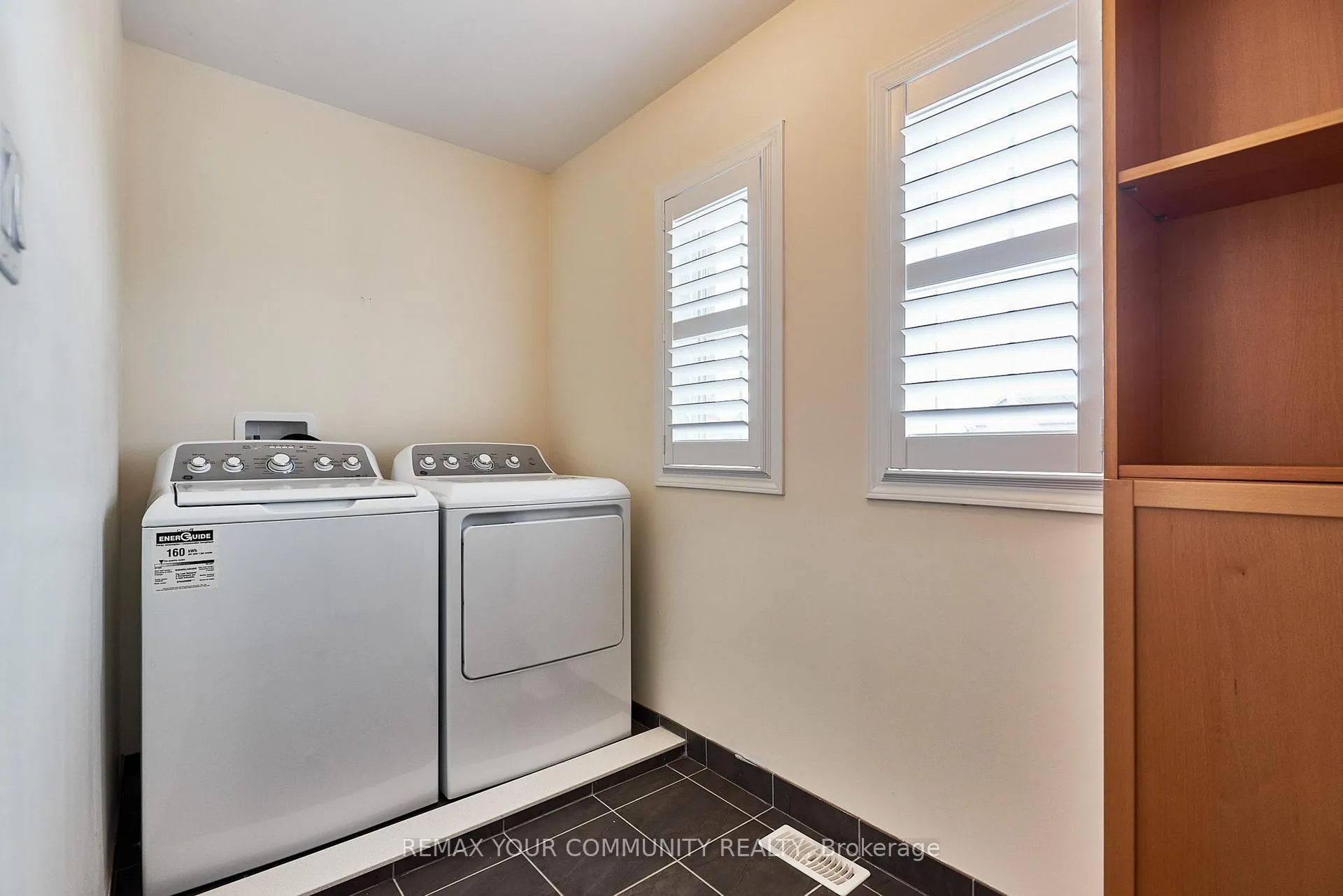 Photo 19 of 10 Don Hadden Crescent, Brock, Sunderland — HOMEH