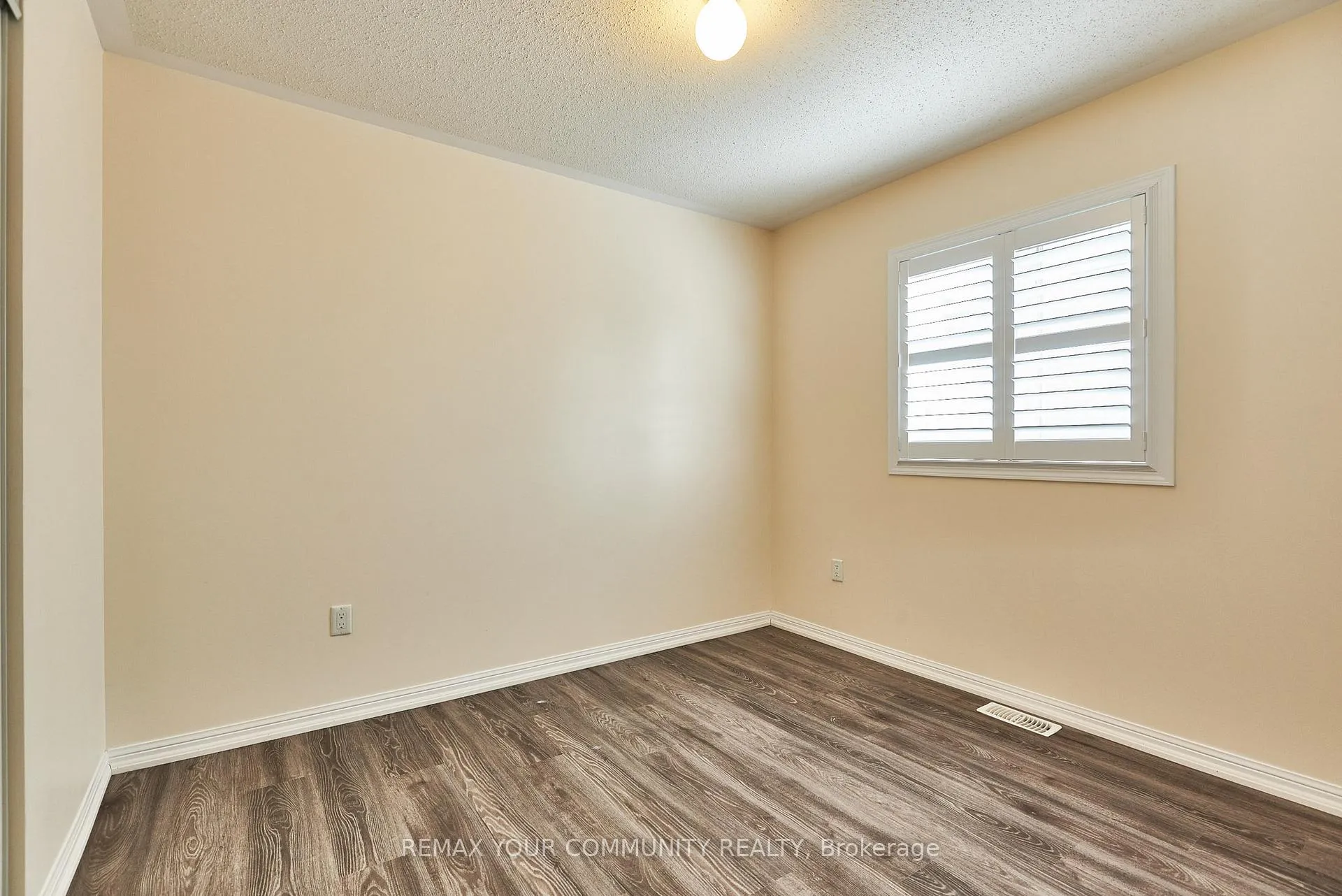 Photo 20 of 10 Don Hadden Crescent, Brock, Sunderland — HOMEH