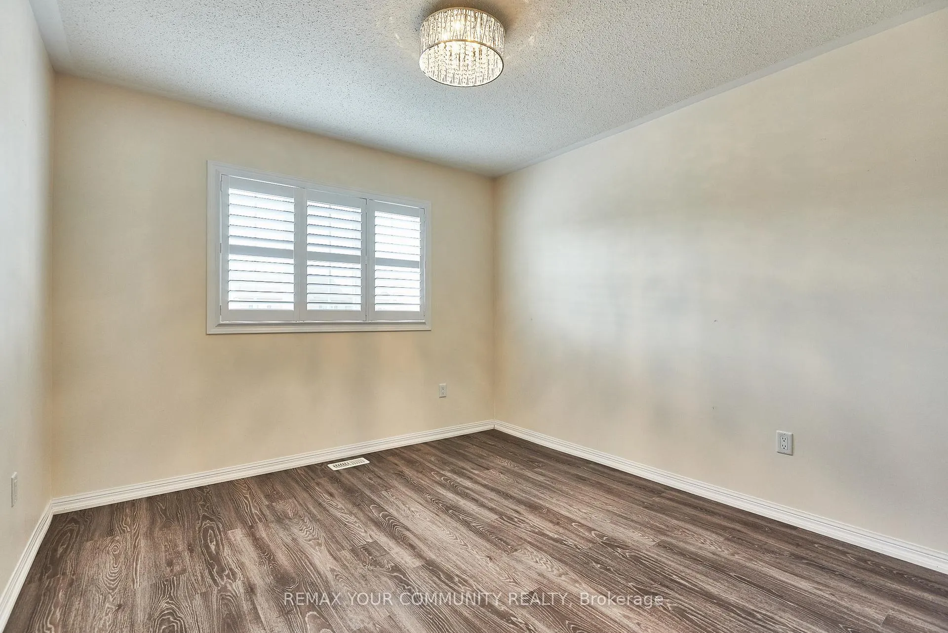 Photo 22 of 10 Don Hadden Crescent, Brock, Sunderland — HOMEH