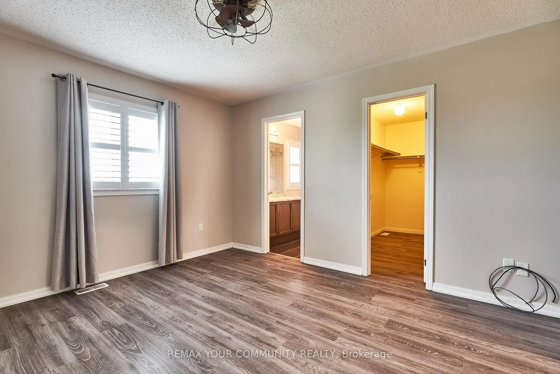 Photo 25 of 10 Don Hadden Crescent, Brock, Sunderland — HOMEH