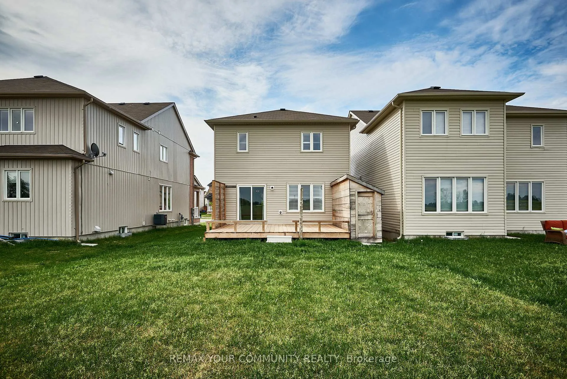 Photo 34 of 10 Don Hadden Crescent, Brock, Sunderland — HOMEH