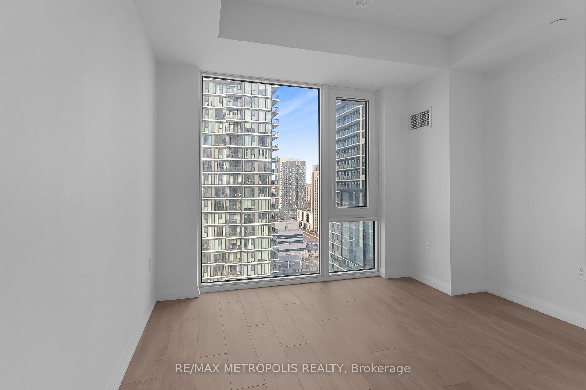 Photo 10 of Unit 1711, 27 Korda Gate, Vaughan, Vellore Village — HOMEH