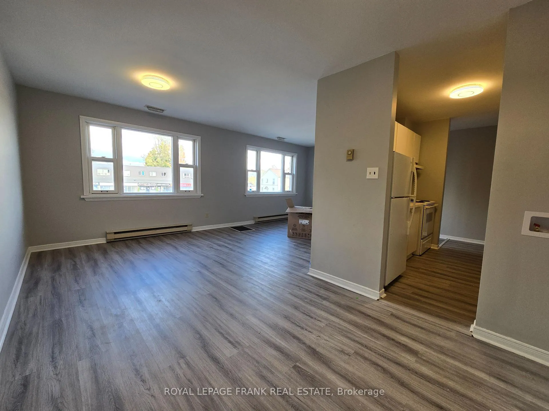 Photo 7 of Unit 1, 129 King Street E, Clarington, Bowmanville — HOMEH