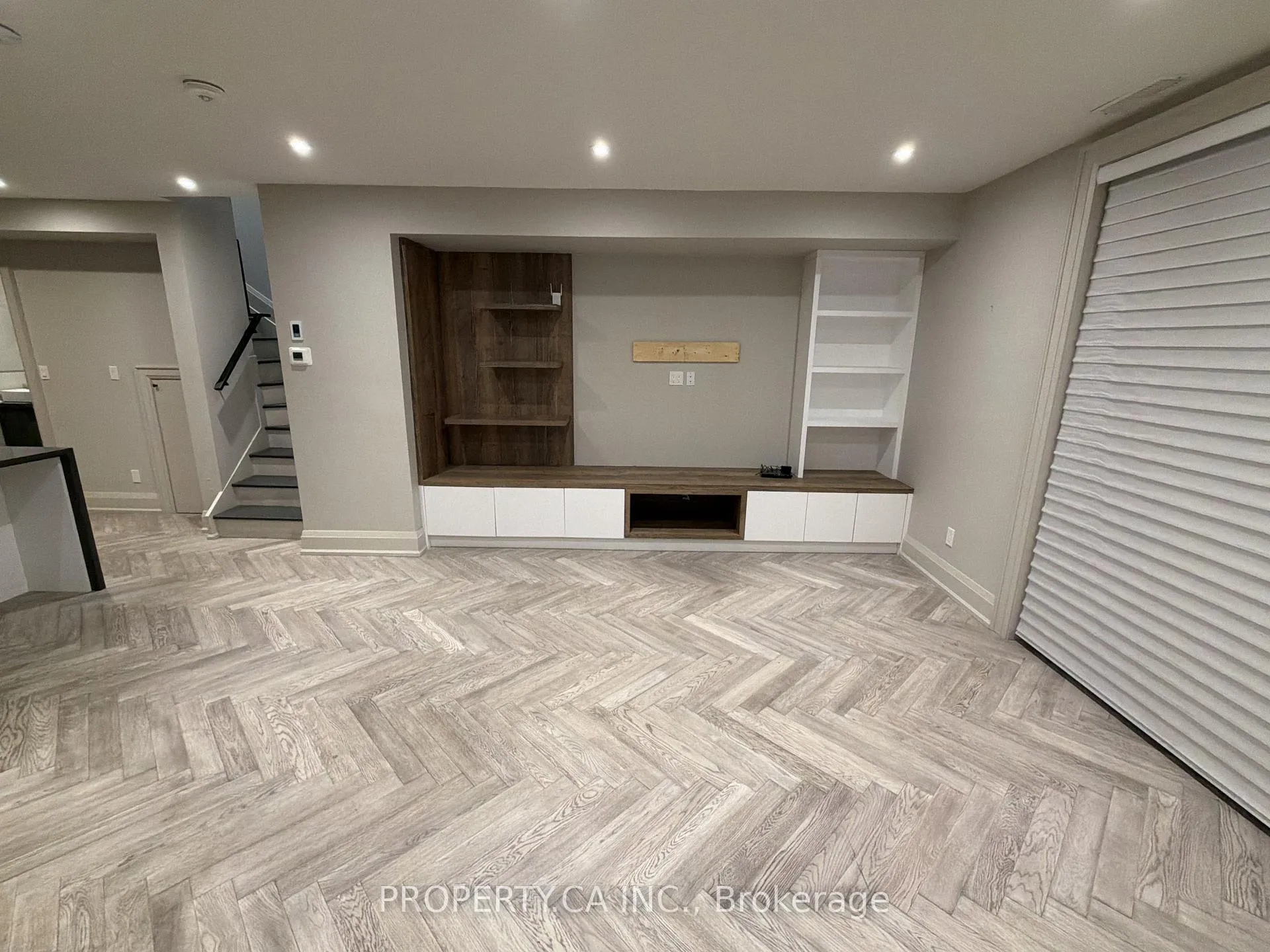 Photo 6 of Unit 6, 47 Madison Avenue, Toronto, The Annex — HOMEH