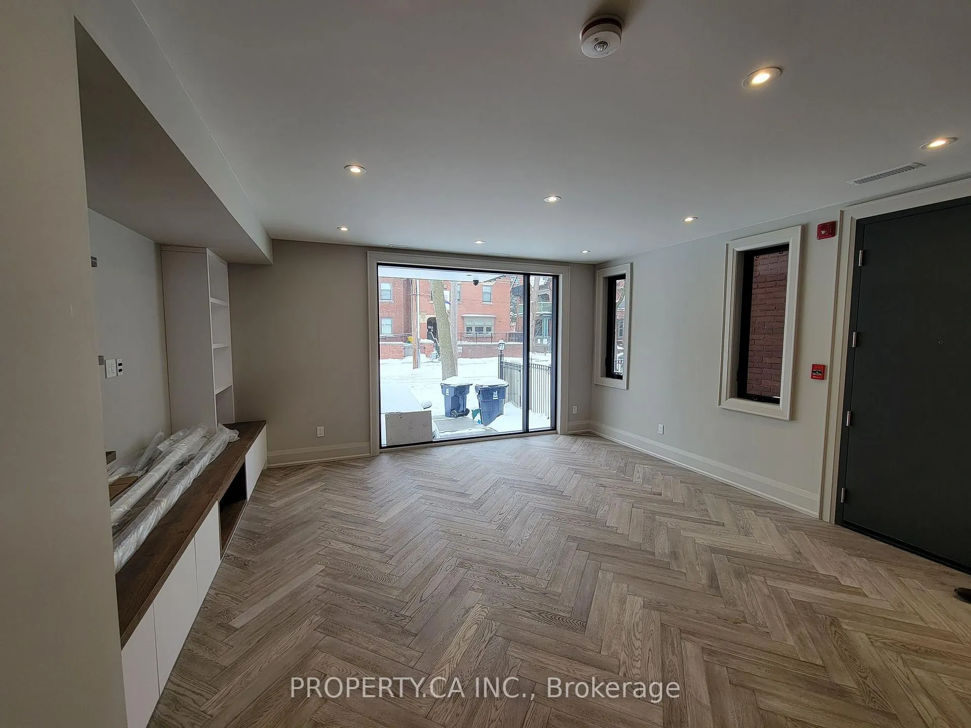 Photo 7 of Unit 6, 47 Madison Avenue, Toronto, The Annex — HOMEH