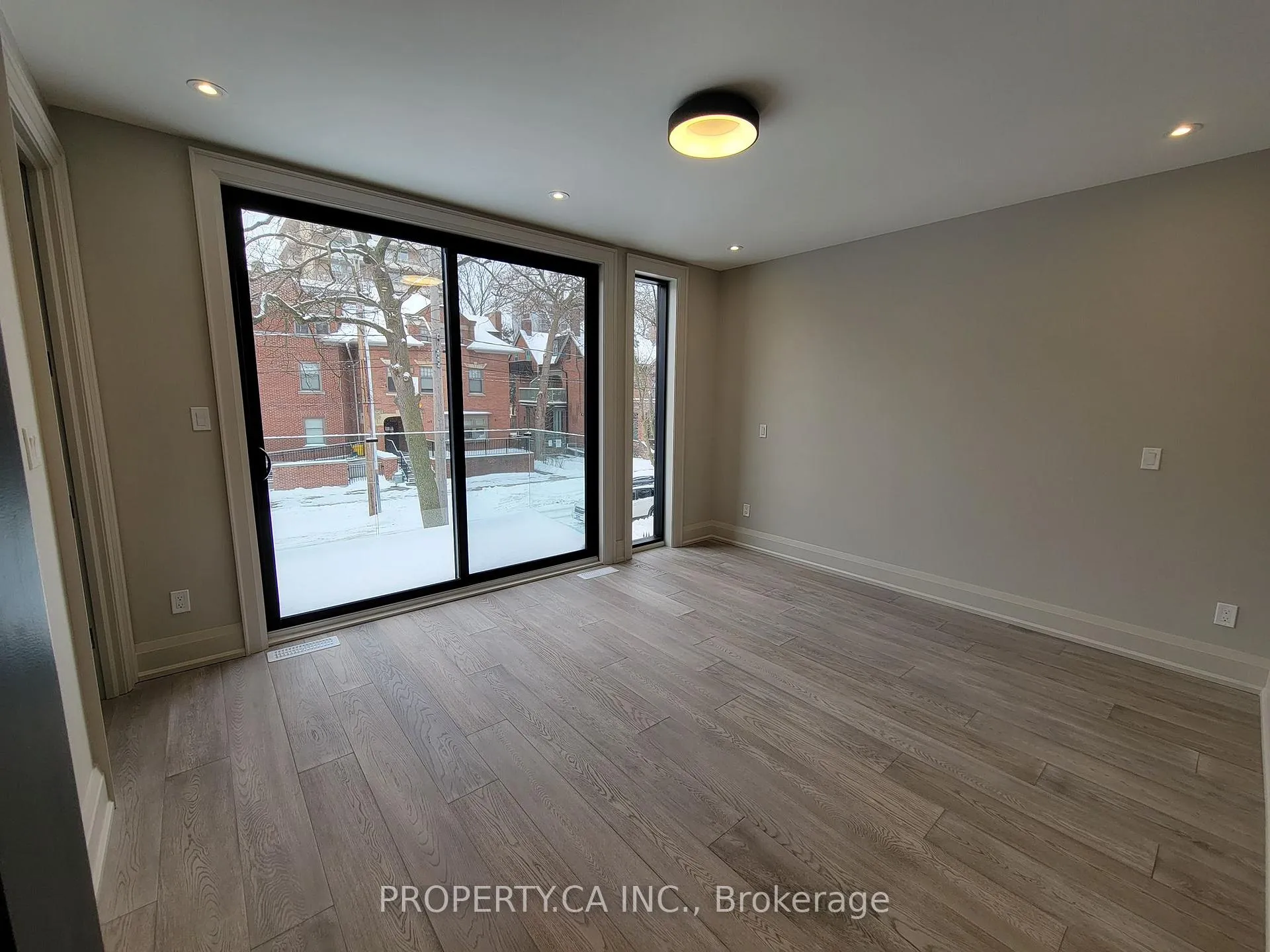 Photo 9 of Unit 6, 47 Madison Avenue, Toronto, The Annex — HOMEH
