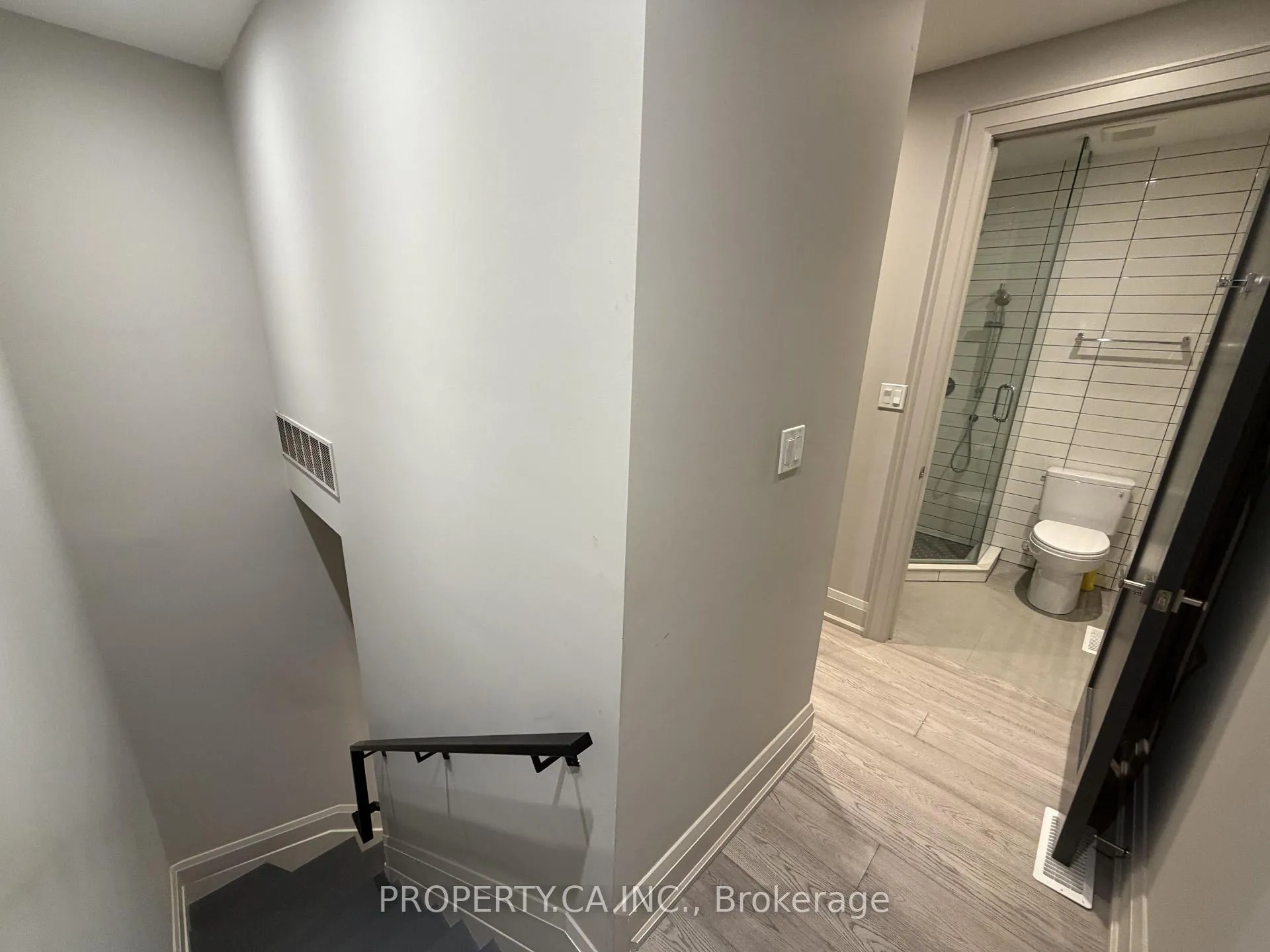 Photo 16 of Unit 6, 47 Madison Avenue, Toronto, The Annex — HOMEH