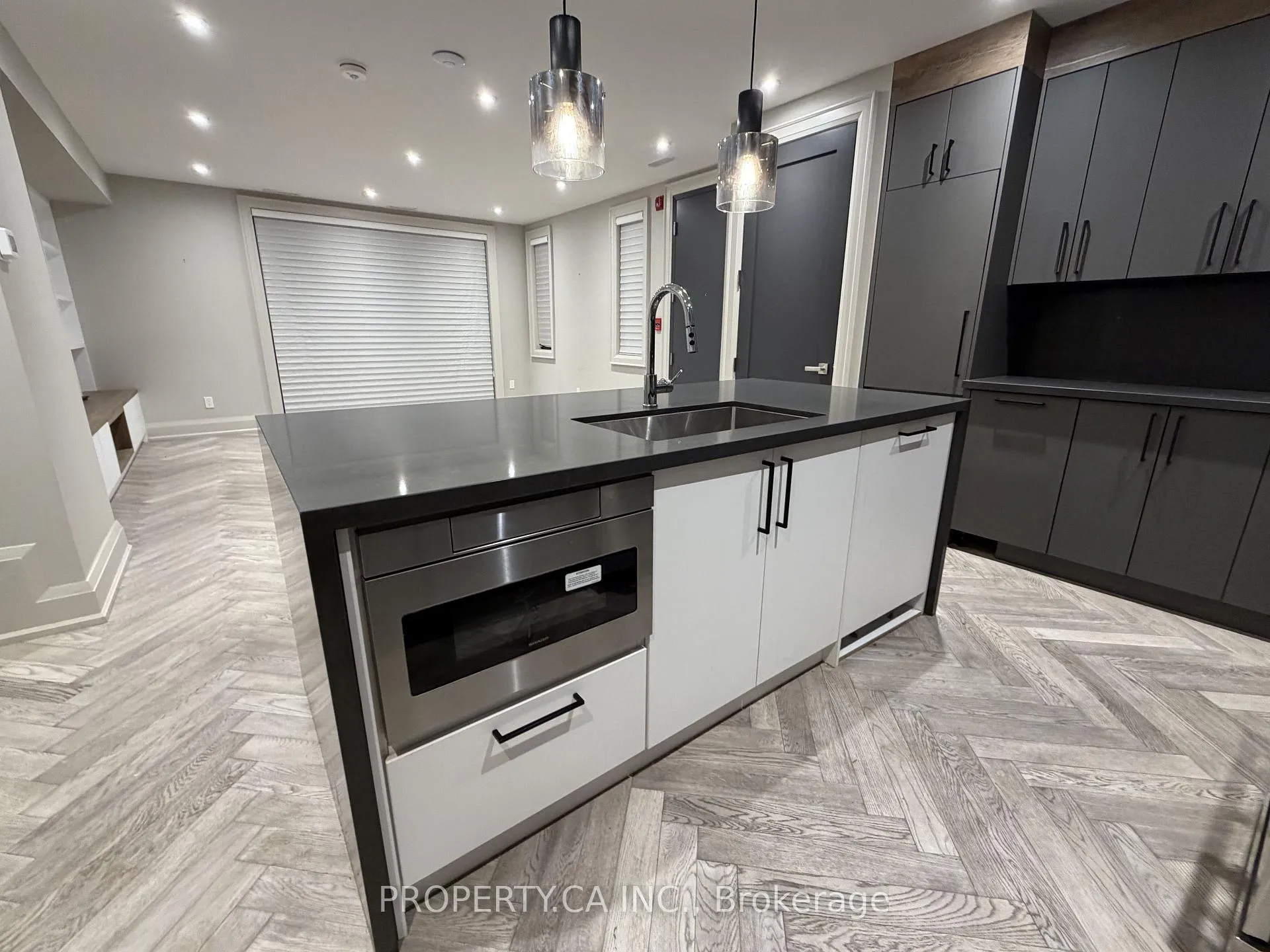 Photo 26 of Unit 6, 47 Madison Avenue, Toronto, The Annex — HOMEH