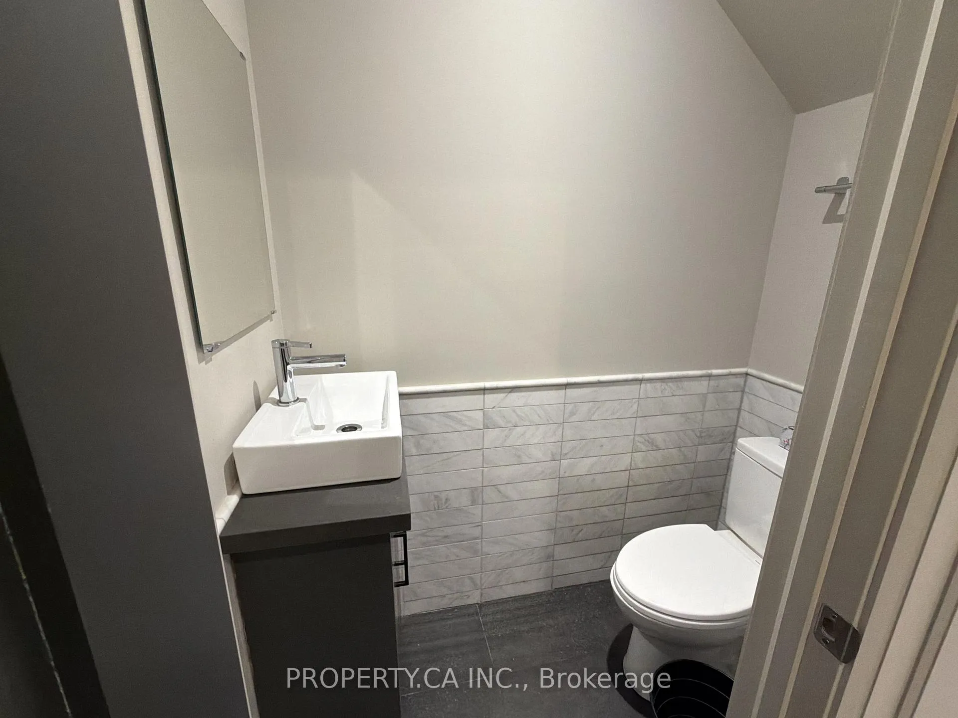 Photo 32 of Unit 6, 47 Madison Avenue, Toronto, The Annex — HOMEH
